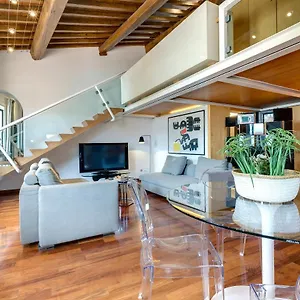 https://mamo-florence-new-beatrice-apartment.it-tuscanyhotel.com
