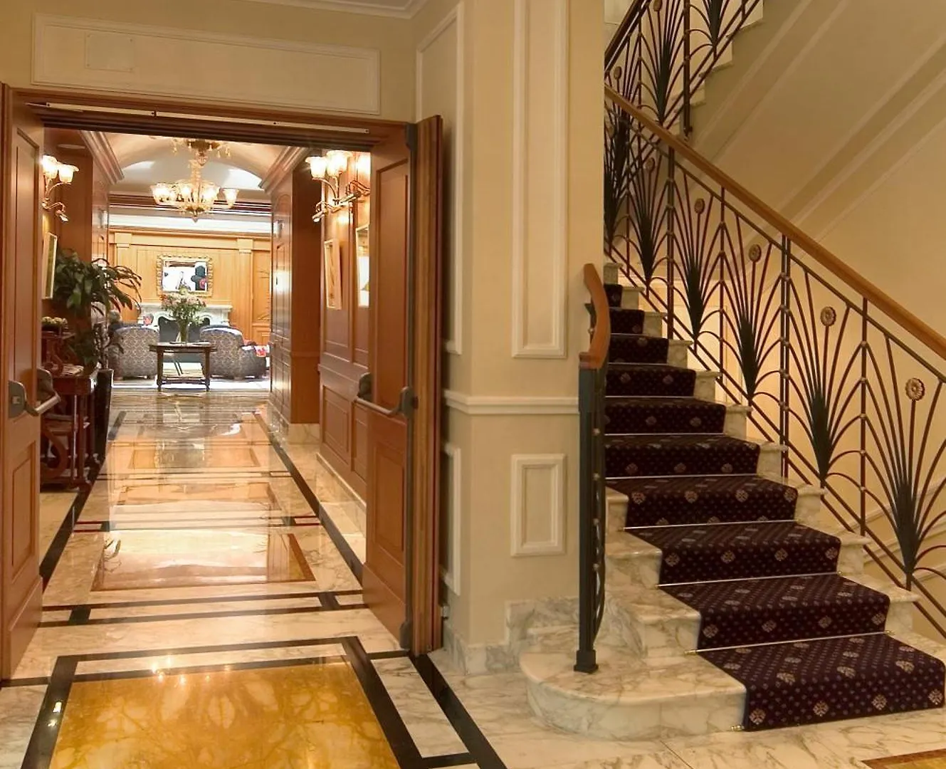 Hotel Manzoni Mailand 4*,  Italien
