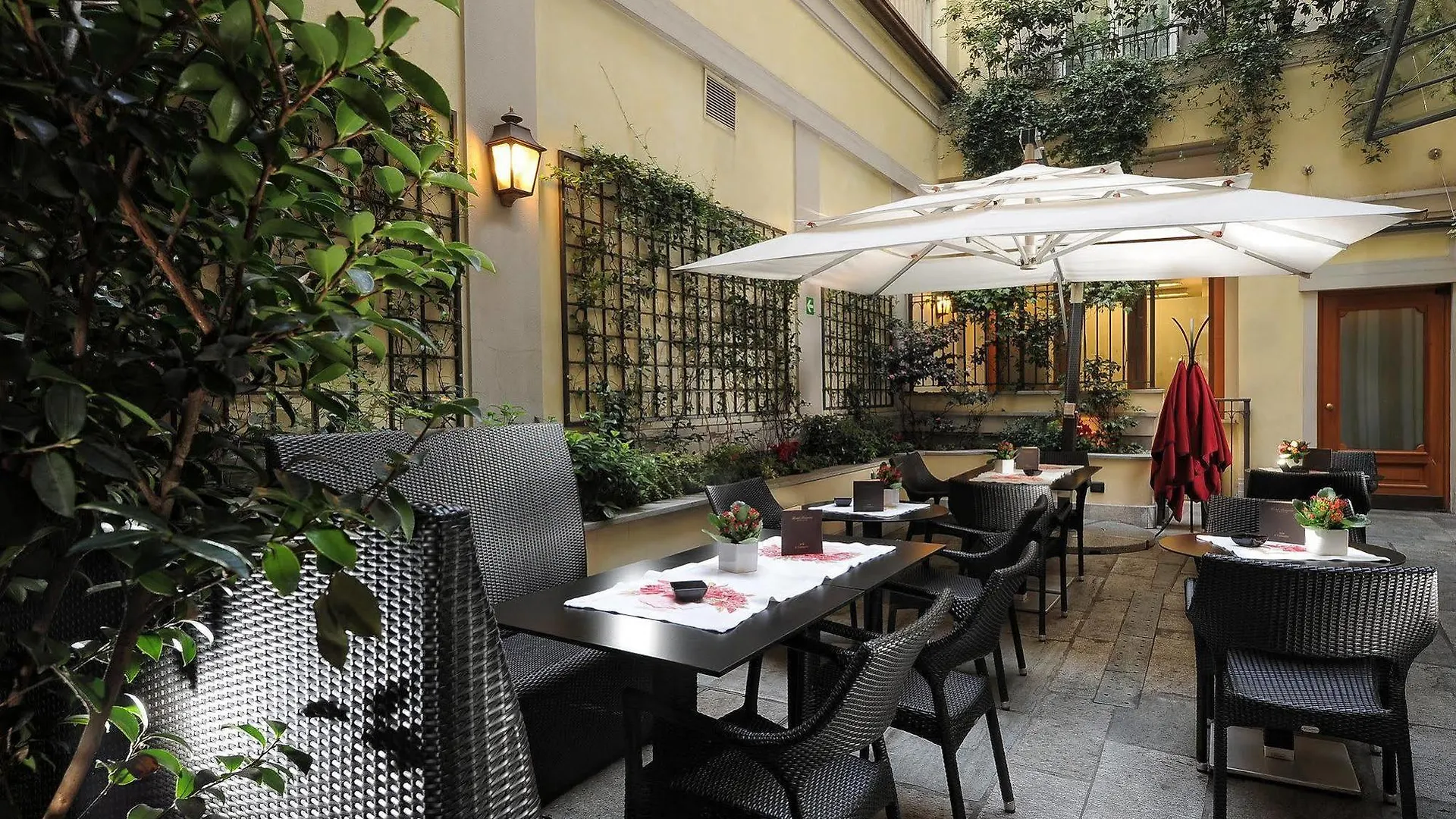 Hotel Manzoni Mailand 4*,