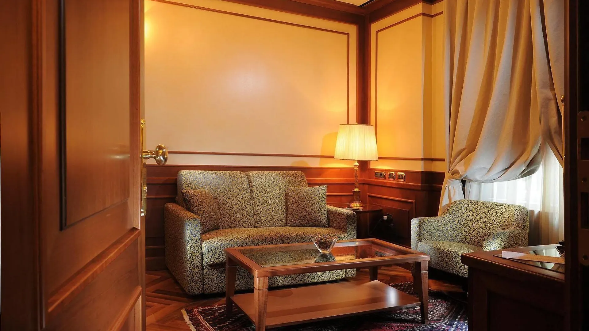 Hotel Manzoni Milan